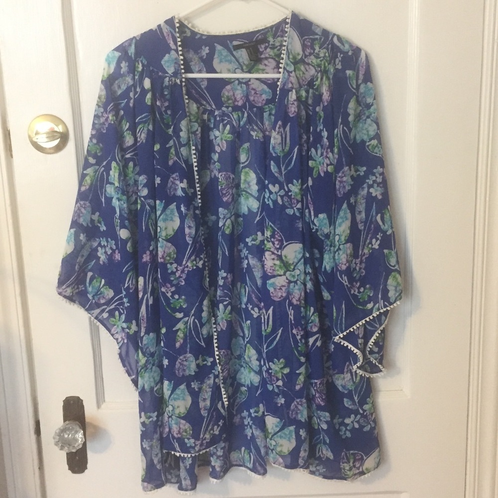 Forever 21 Flowy Floral Kimono